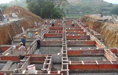 地基基礎下沉墻開裂怎么辦（地基下沉導致的墻體開裂如何處理）