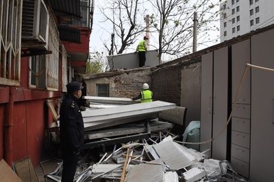 房屋加頂算違建嗎（農村房屋加頂后果查詢，臨時建筑轉永久建筑規定）