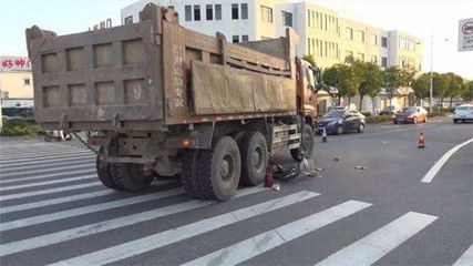 北京混凝土車限行時間是幾點（北京混凝土車在京五環內限行規定）